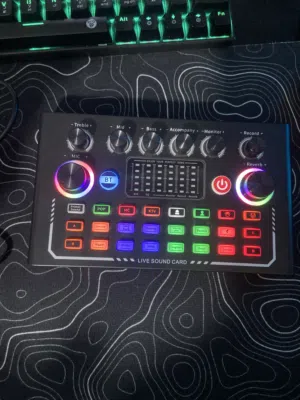 مكسر صوت Live sound card بيجي معو اسلاكو و بينشبك عالكمبيوتر و البلاي ستيشن