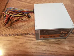 مزود طاقة (power supply)