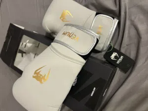 Venom boxing gloves