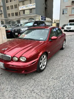 سيارة جاكوار موديل 2008 للبيع