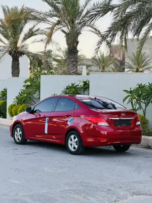 السلام عليكم هونداي اكسنت درجة أولى بمعنة الكلمة تب نظافة جمرك كيف واصله مشي الاصلي تبارك الله.