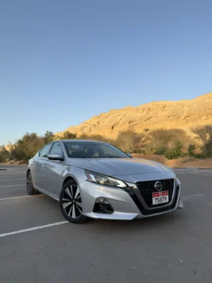 2020 Nissan Altima SL full option perfect inside out