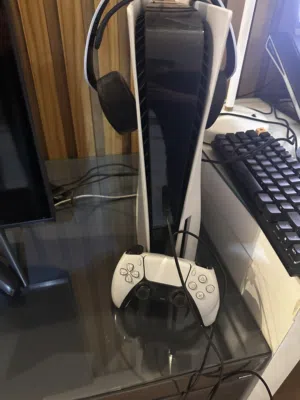 Ps5 amazing condition plus 18 ps5 games and ps4 games