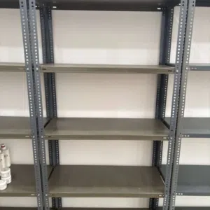 شلوف حديد مستخدمه للبيع