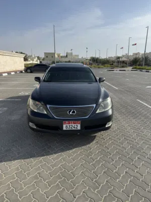 Used Lexus LS in Abu Dhabi