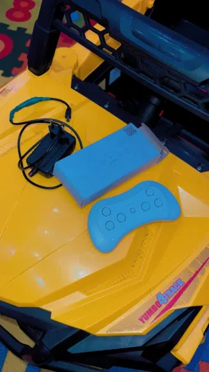 سيارة اطفال للبيع