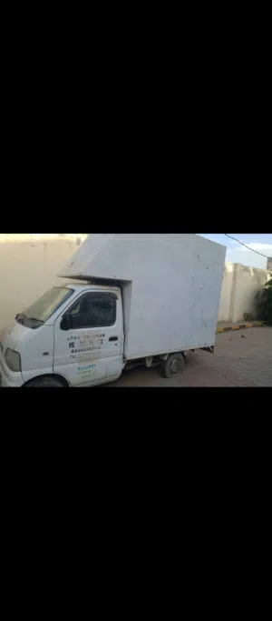 صندوق دباب مستخدم نظيف للبيع