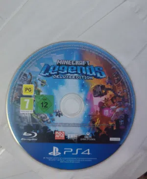 مجموعة سيديات بلاستيشن 4 للبيع   كلهم ع 30 الموقع اخر نزول صافوط