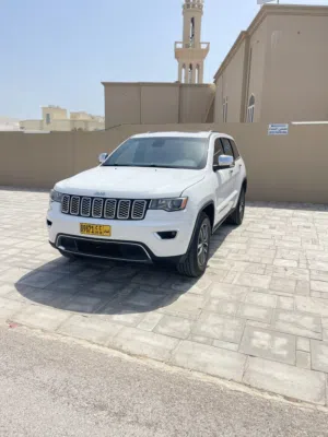 Used Jeep Grand Cherokee in Muscat