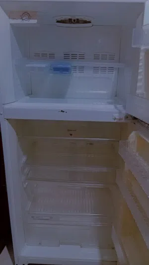 ثلاجة مستعمله نظيفه للبيع