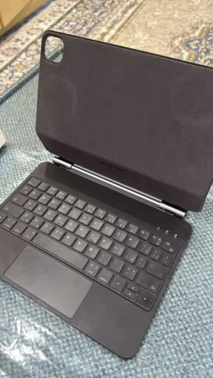 لوحة مفاتيح لايباد برو