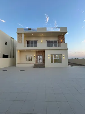 352 m2 5 Bedrooms Villa for Sale in Al Batinah Barka