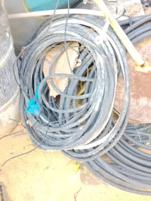 كابل كهربا 16*4 حوالي 42متر