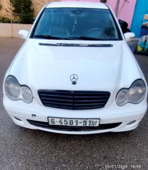 مرسيدس C220 موديل 2001 قوة ماتور 2200 تيربو ديزل ترخيص وتأمين لشهر 6/ 2026 منفوضة من الطنبون للطنبون