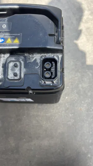 مطلوب شاحن 84 فولت لنفس الدخل الي بصورة