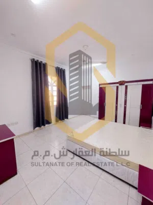 غرفة مفروشة للعوائل و الموظفات في الموالح الشمالية بالقرب من دوار الموج و كوكو / شامل بدون عموله
