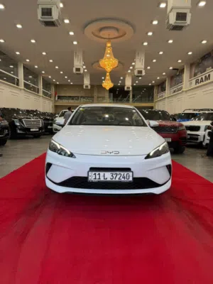 BYD بي وايدي سيل 5 2025   عداد المسافة Ev 8 000 HEV 10 000  يتوفر بيع او مراوس