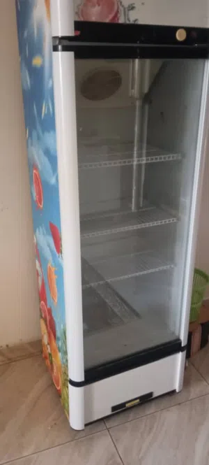 ثلاجه بقاله+ مطبخ