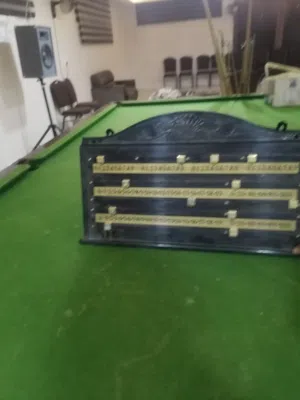 طاولات سنوكر اصليات بحاله جيده للبيع