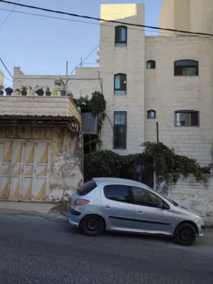 بيت مستقل للبيع