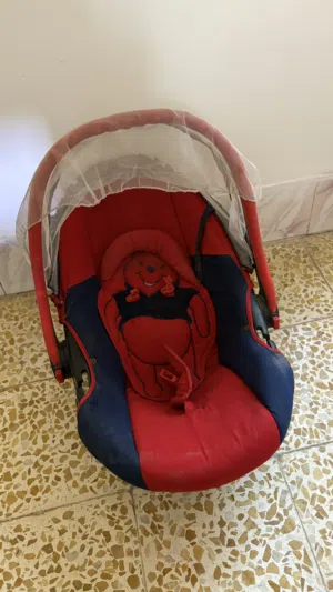 مقعد اطفال سياره + كاروك