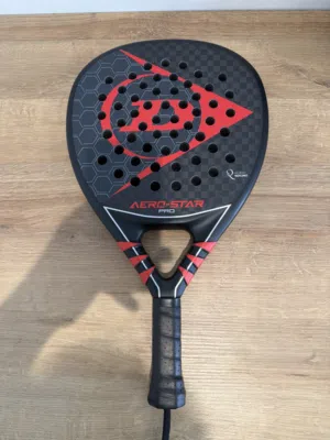 Dunlop aero star pro padel racket