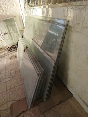 زجاج سيكوريت للبيع بالاضافة الى 10 جسور برادي فيرتكل