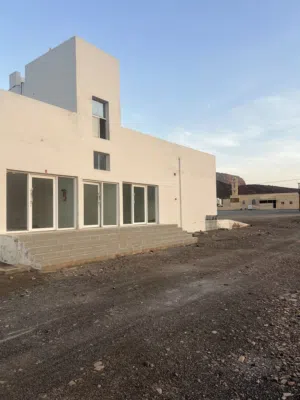 محلات للإيجار مقابل جامع المصطفى ( المركاض)  مباشره