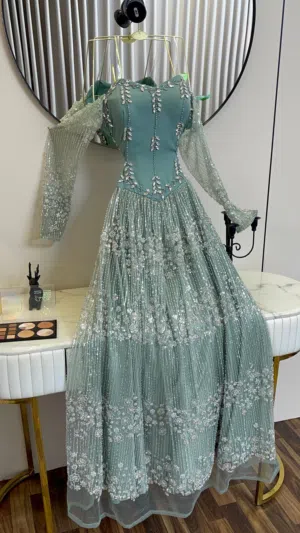 فساتين فاش بريد