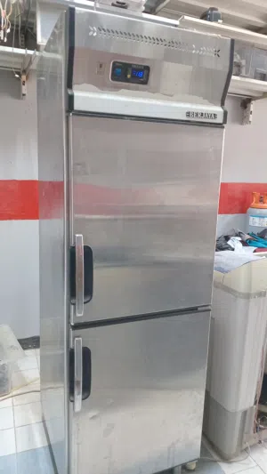 freezer good working and good condition