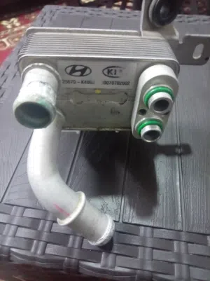 للبيع مبرد مكيف (Chiller) أصلي - هيونداي كونا وكيا نيرو رقم القطعة: 25670-K4000 الحالة: أصلية نظيف