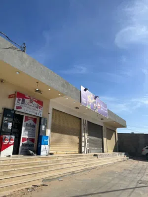 محلات للايجار+ ورشه للايجار بيها سكن
