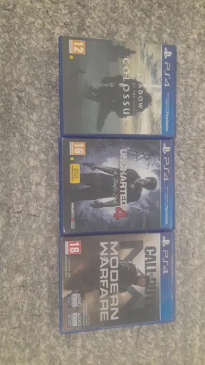 سيديات بلايستيشن 4 : "Call of Duty: Modern Warfare" "Uncharted4" "Shadow of the colossus"
