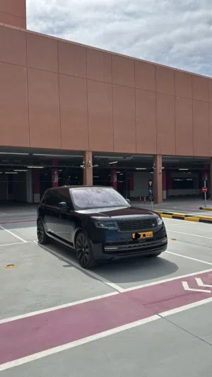 Used Land Rover HSE V8 in Muscat
