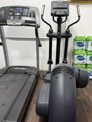 بيع جهاز مشي مستعمل ( قابل لتفاوض)Treadmill