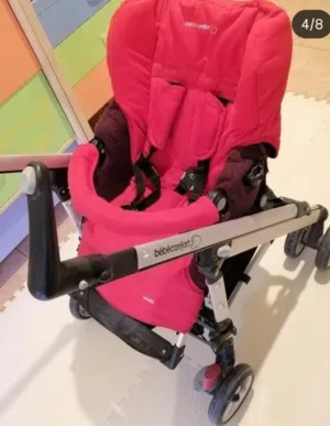Bebe Confort Loola stroller with Quinny Carry Cot - Front + back facing stroller.