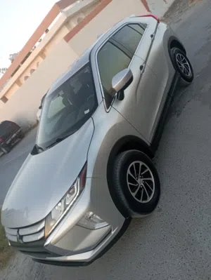 مستوبيشي كليبس كروس 1500CCدافع ربعي