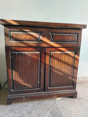 خزانة متعددت الاستخدامات خشب نظيف للبيع