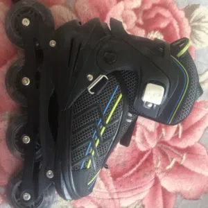 حذاء تزلج قابل للنقاش