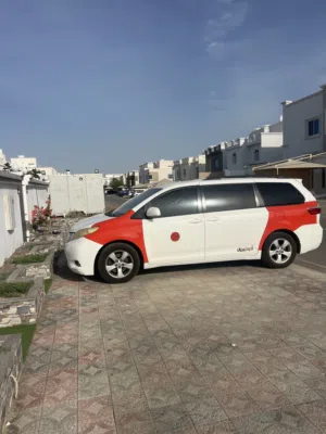 Used Toyota Sienna in Muscat