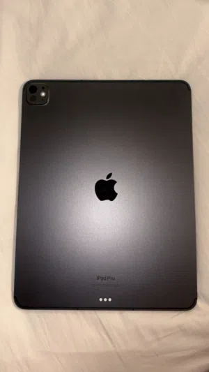 iPad Pro 13-inch M4 – 512GB – Wi-Fi + Cellular – Excellent Condition