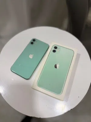 ايفون 11 نظيف للبيع