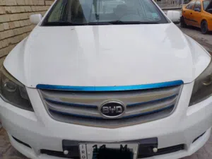 BYD.      F3