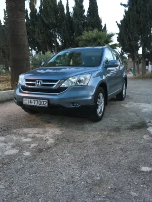 هوندا cr-v  2011  هوندا سي ار في موديل 2011 كاملة الإضافات و صيانة و فحص الشركة