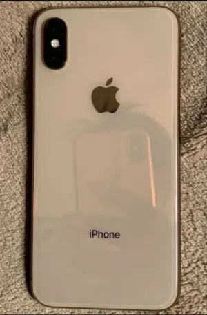 سلام عليكم ورحمة الله متوفر iPhone XS خالي من العيوب الهاتف ربي يبارك بكل معنى الكلمة الجهاز نظيف