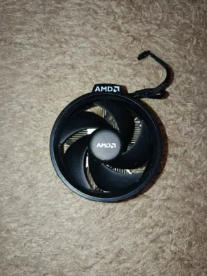 للبيع مبرد AMD وباور سبلاي iBox 1. مبرد معالج أصلي AMD بالمروحة والدادوت امتاعه. 2. باور سبلاي تجا