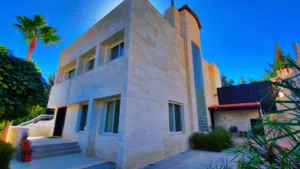 Stunning Villa Dabouq/owner فيلا فاخرة للايجار/من المالك/ارقى احياء دابوق