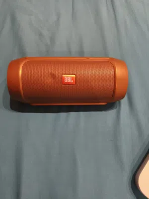 سماعه من شركةJBL