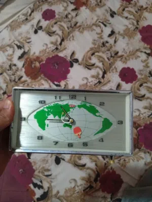 منبه للمكتب حالته ممتازة