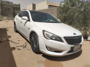 Kia . Cadenza . 2011 . New1